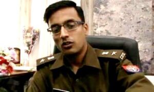 This photo of IAS Anshul Gupta is from the time when he was an IPS officer.