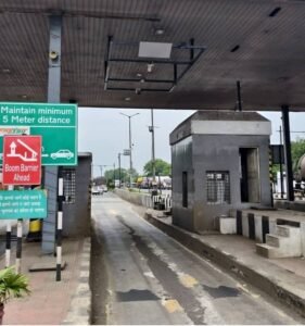 Barrier free toll plaza khajuri bypass Bhopal MP first barrier free toll plaza